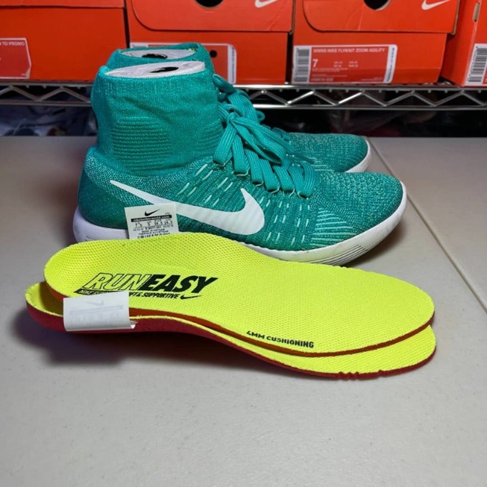 WMNS Nike Lunarepic Flyknit Womens Runing Shoes